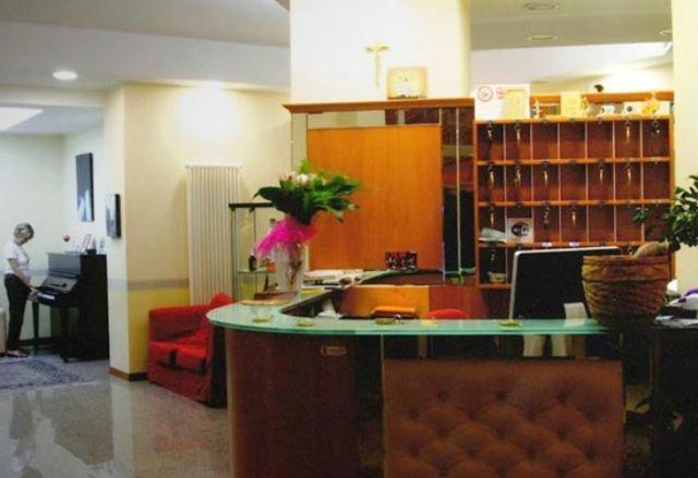 Hotel San Giacomo Monteprandone Kültér fotó