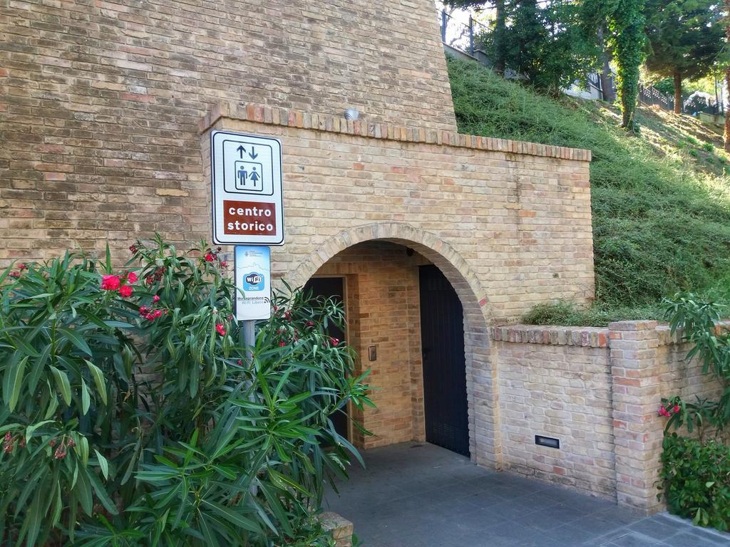 Hotel San Giacomo Monteprandone Kültér fotó